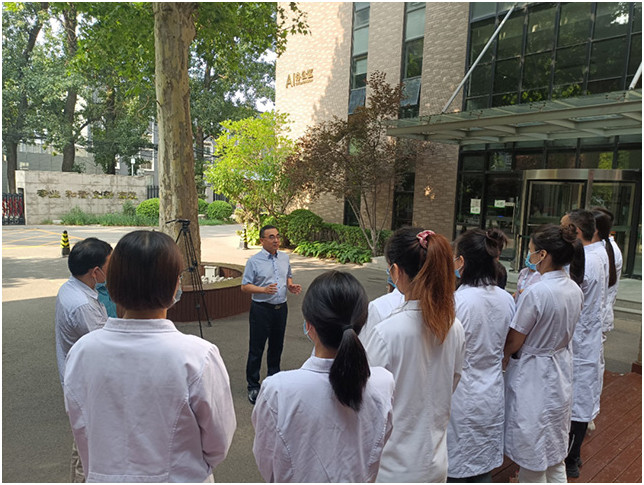 3.jpg 60e6b8636de90.jpg