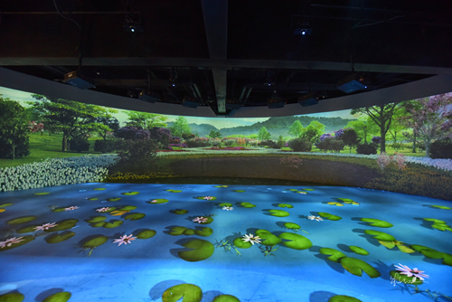 弧幕投影在企業展廳中的應用插圖(2)